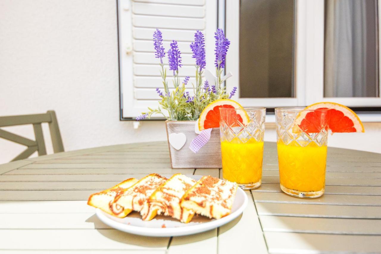 Guest House Marla Slivnica Екстер'єр фото
