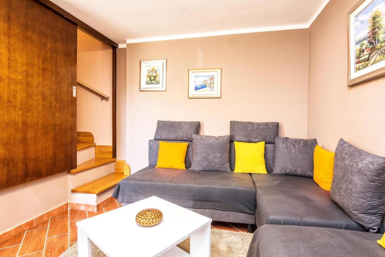 Guest House Marla Slivnica Екстер'єр фото